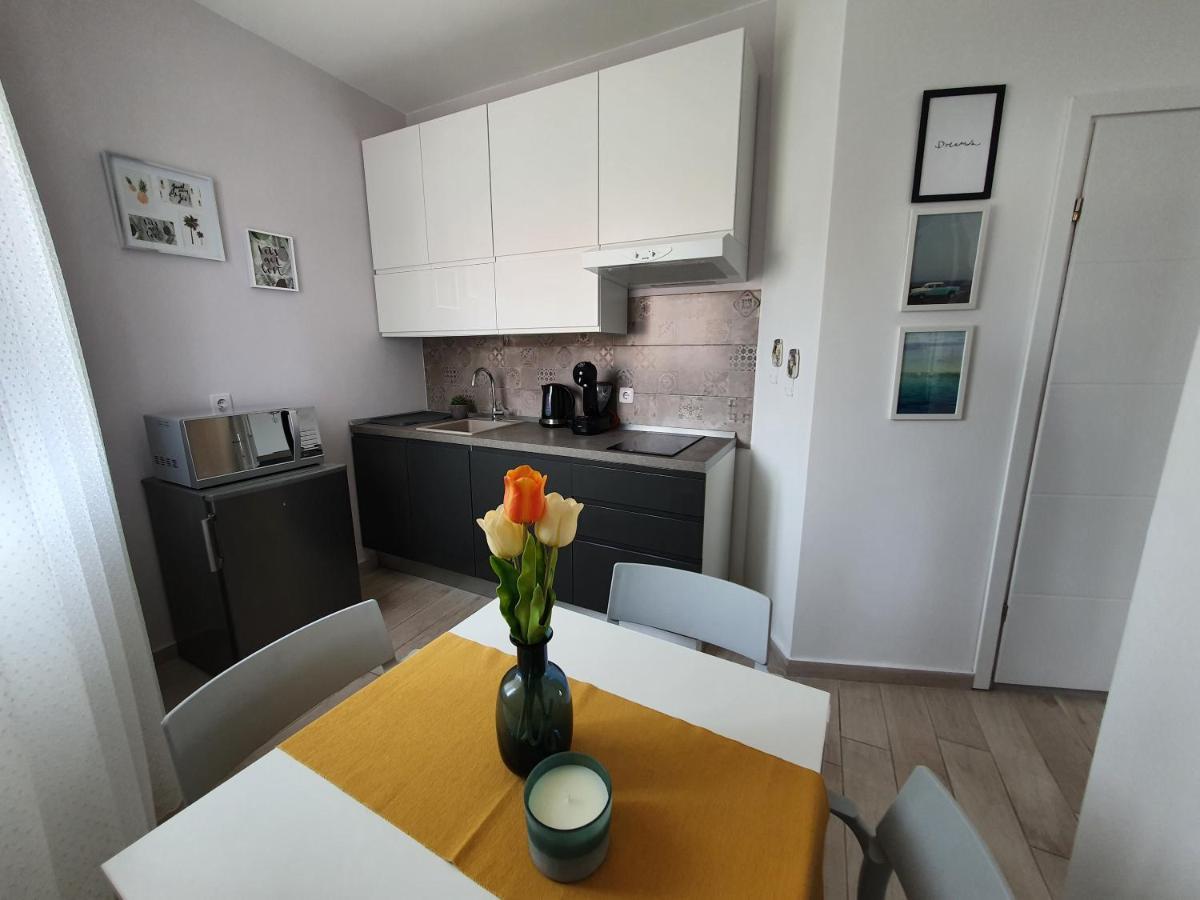 נובליה Apartment Danijela מראה חיצוני תמונה